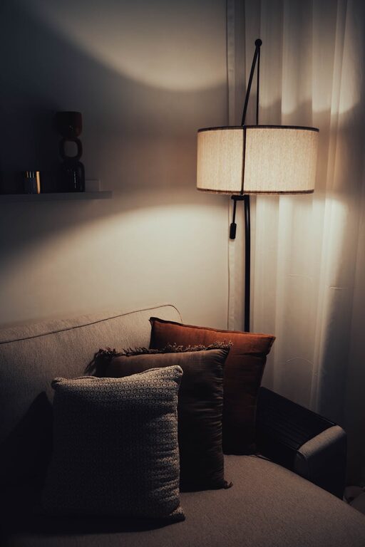 Tips for Creating a Cosy and Inviting Living Room on a Budget